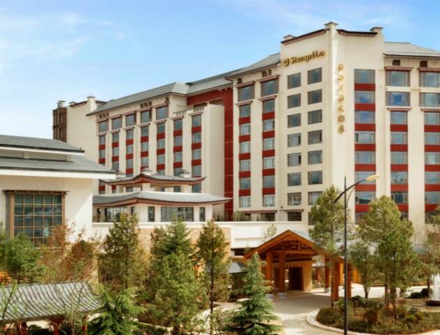 Luxury Hotel In Diqing Shangri La Resort Shangri La