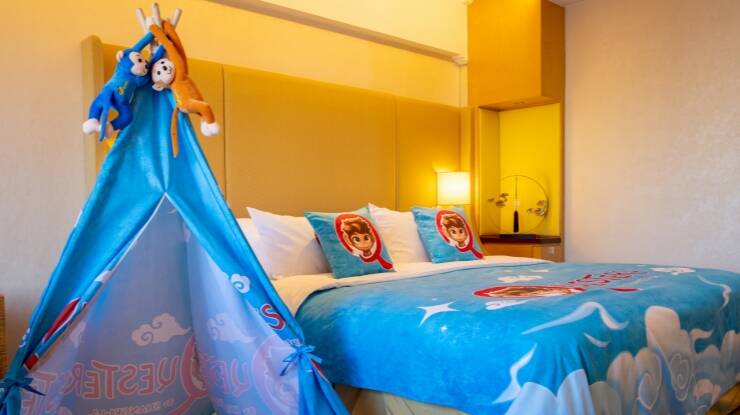 Step into the little tent in the room, where every moment of play turns into a magical adventure.