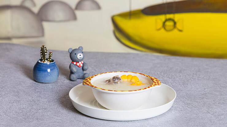 Daily Family Breakfast at the Chuyi Wutai Restaurant for two adults and one child under 5-year-old