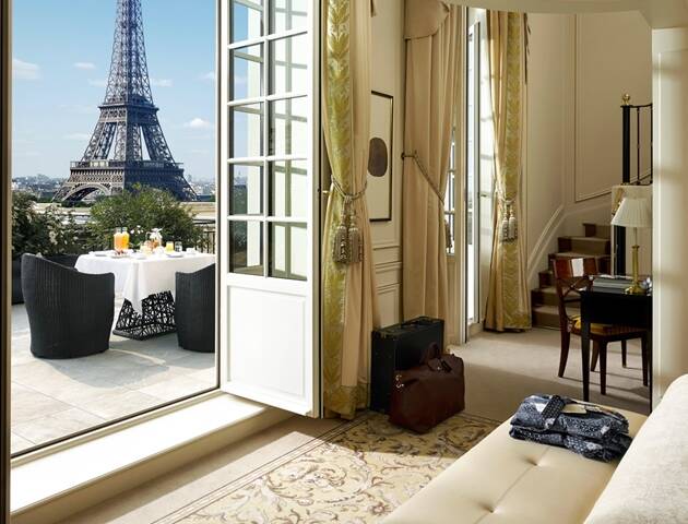 Luxury Hotel in Paris