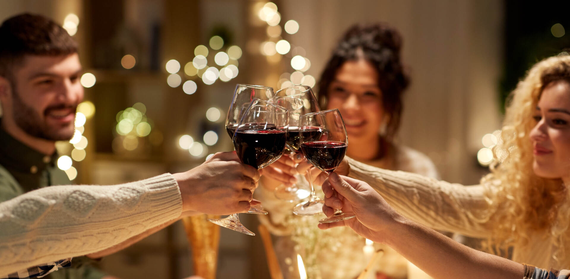 إقامة احتفالية مفعمة بالسحر