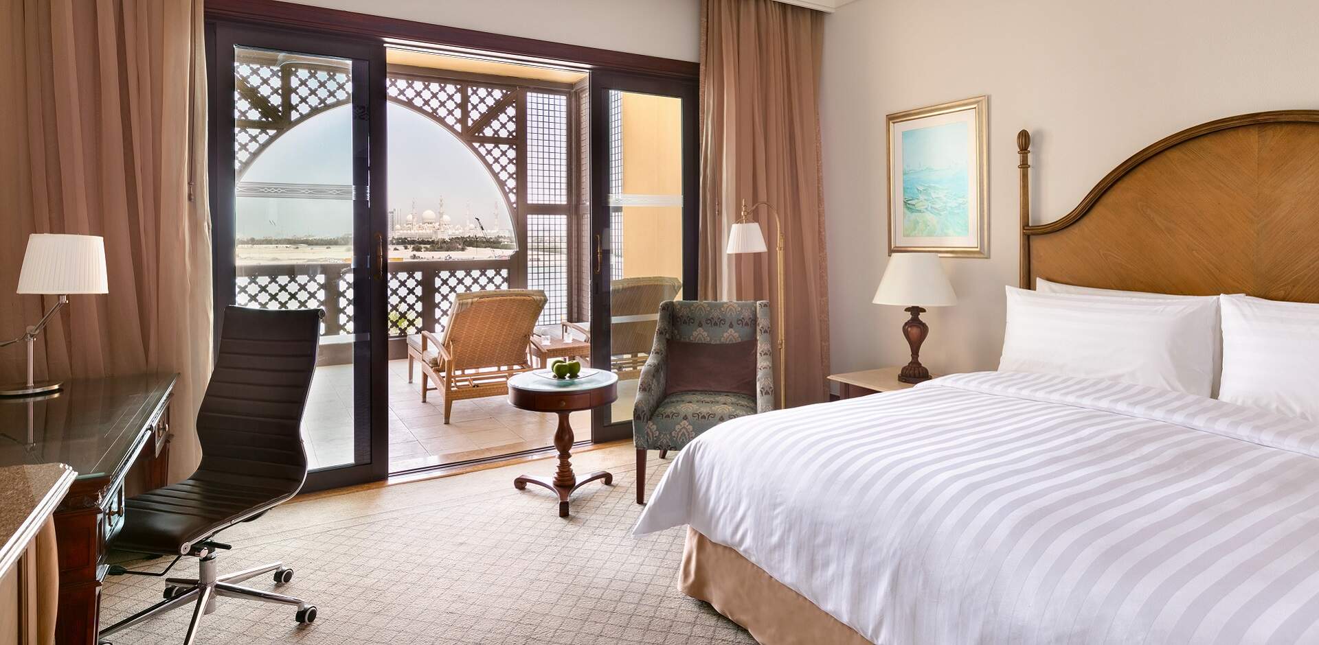 OAKS LIWA EXECUTIVE SUITES $89 ($̶1̶3̶6̶) - Updated 2024 Prices & Hotel  Reviews - Abu Dhabi, United Arab Emirates