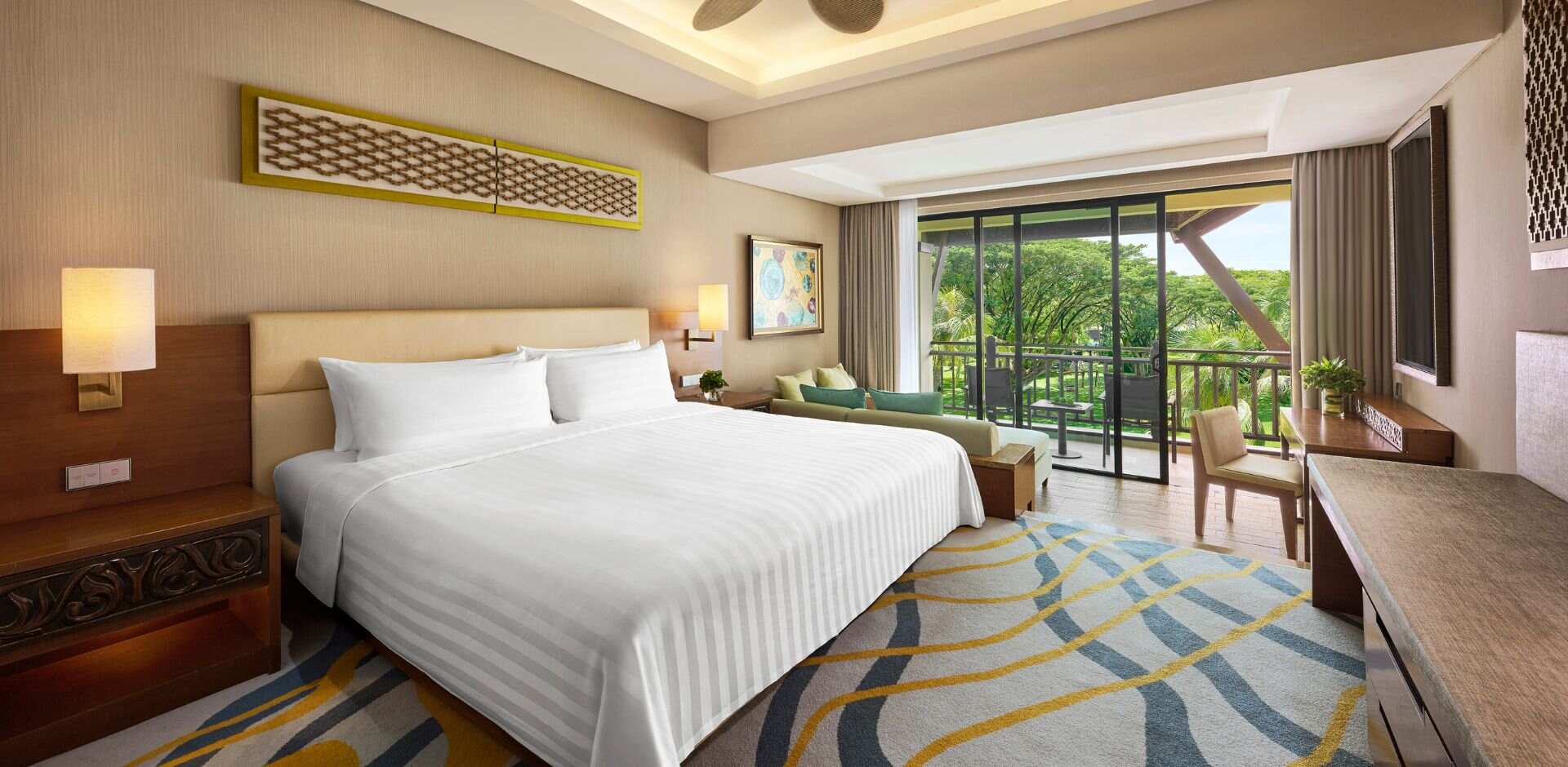 Shangri-La Rasa Ria, Garden Wing Deluxe King bedroom, official photograph