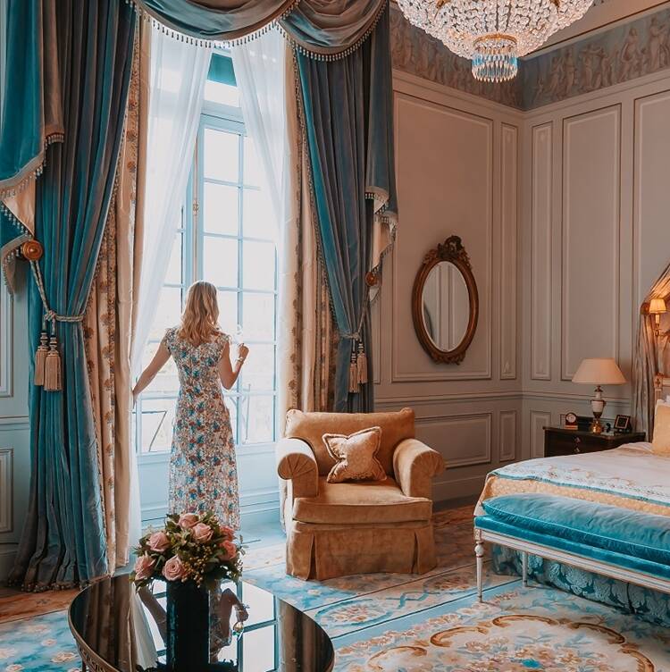 Luxury Hotel In Paris Shangri La Hotel Paris