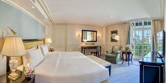 パリでのご宿泊 ゲストルーム スイート シャングリ ラ ホテル パリ