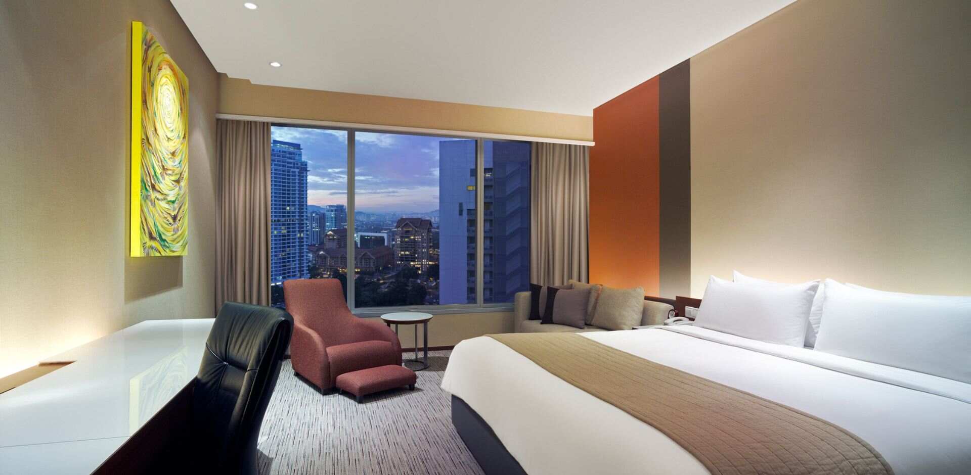 Deluxe Room - Booking  Traders Hotel, Kuala Lumpur