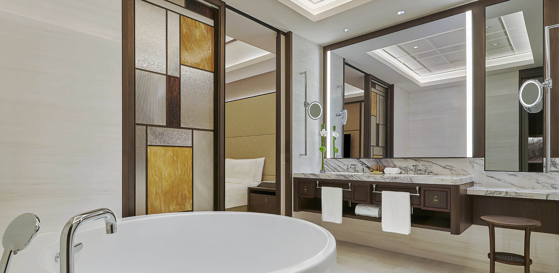 上海前滩香格里拉客房与套房| 雅致旅居