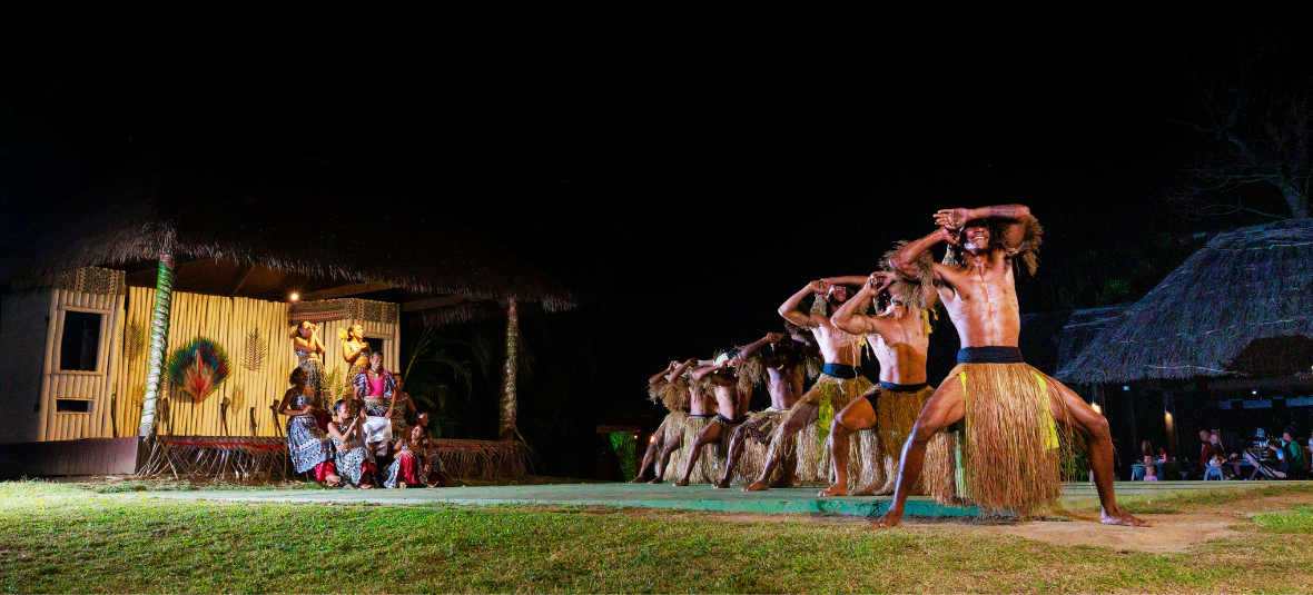 圣火表演和 Lovo 晚宴