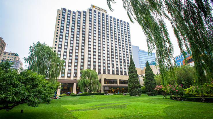 Over 3,000 square metres hotel garden famed as “Mini Summer Palace”