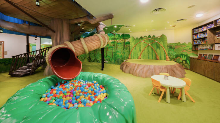 免費進入 Cool Zone 兒童會所