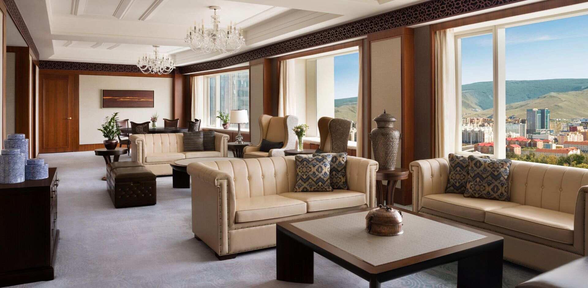 Shangri-La Ulaanbaatar Rooms and Suites | Elegant Indulgence