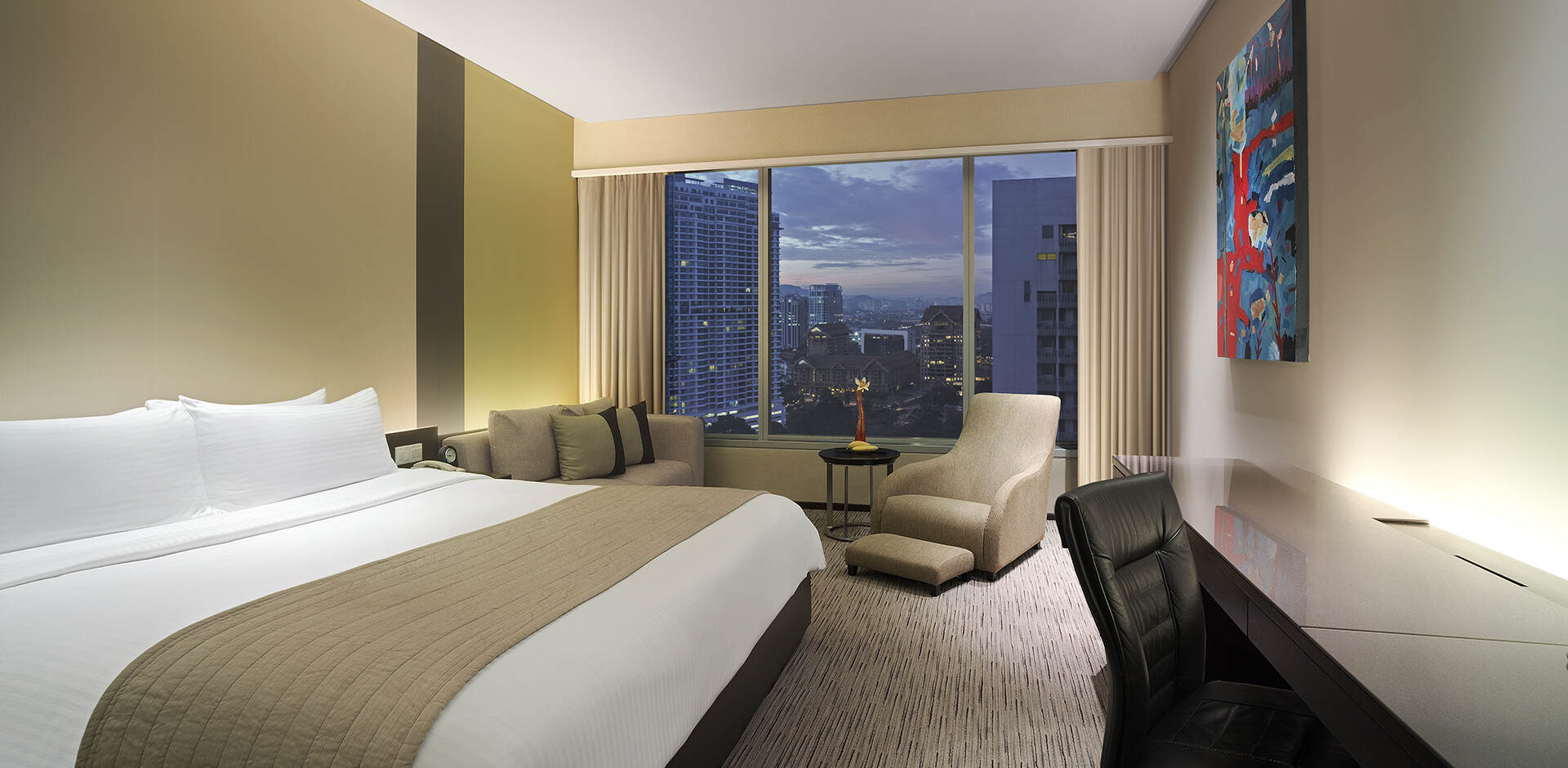 Traders Club Room - Booking | Traders Hotel, Kuala Lumpur