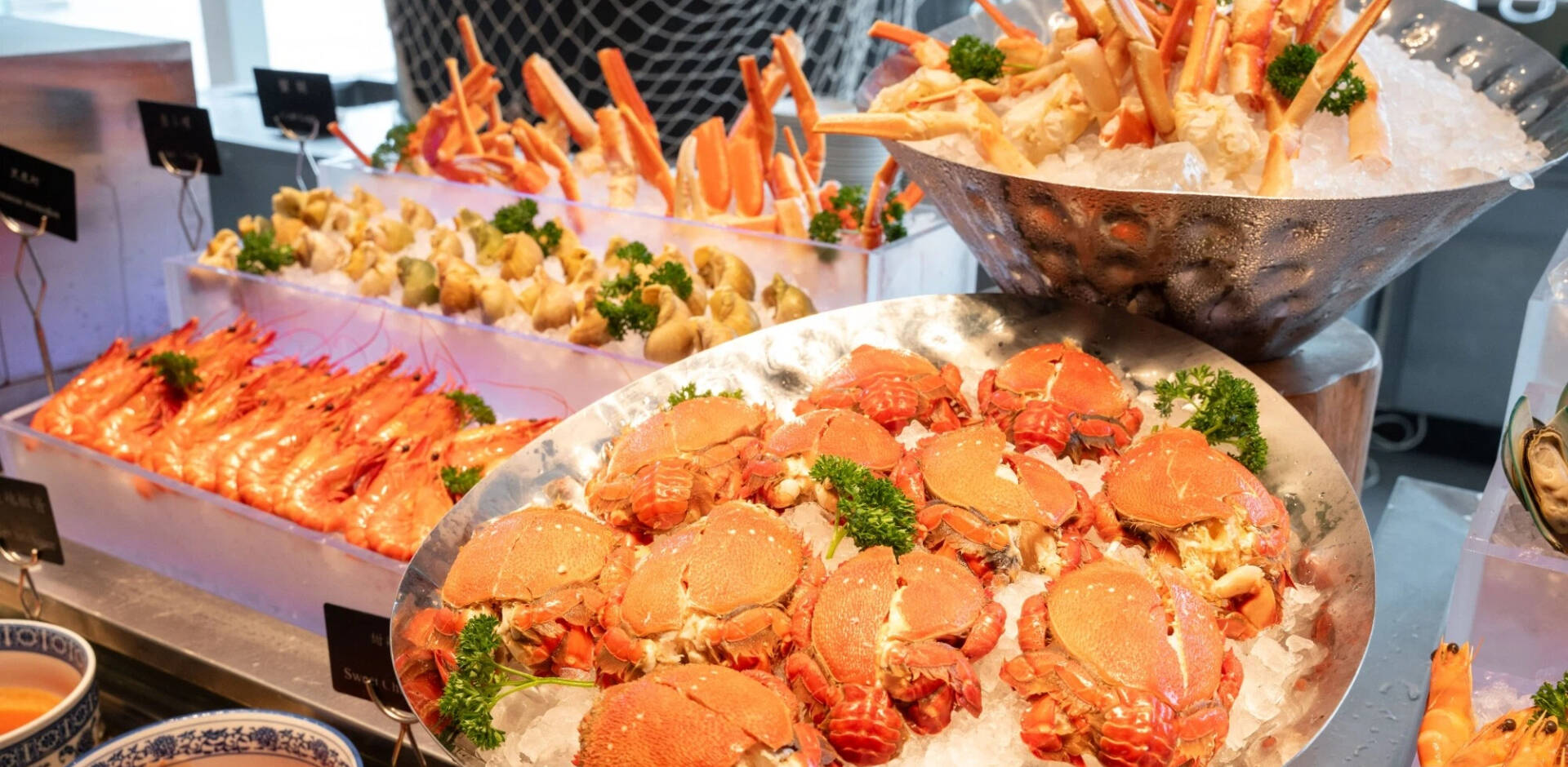 Seafood and Steak lunch Buffet for One from Monday to Friday