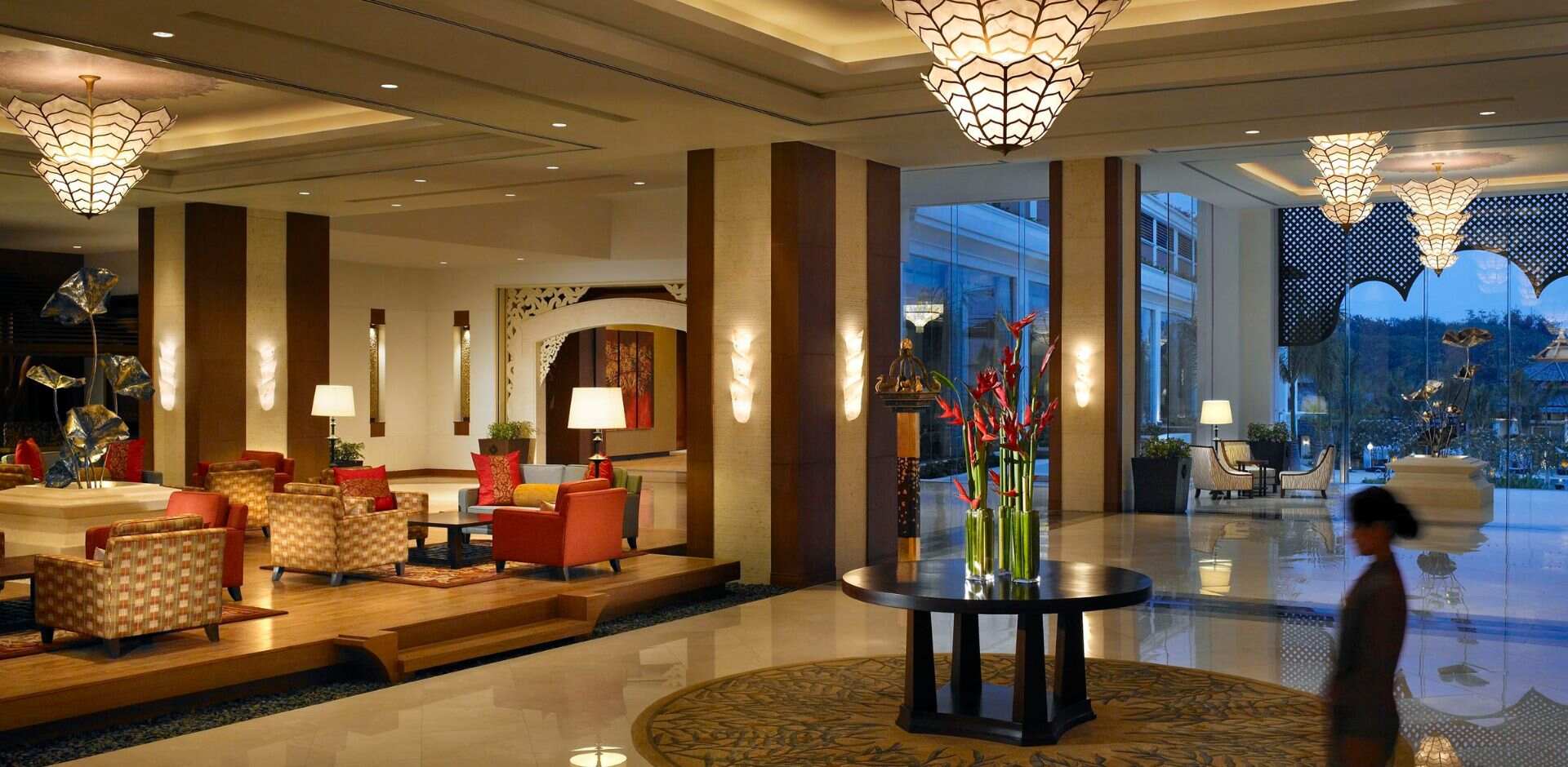 Shangri-La Chiang Mai riverside Ping River luxury hotel pool — photo 5