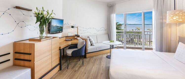 シャングリ ラ ホテル ザ マリーナ ケアンズ ケアンズ ケアンズの五つ星ホテル