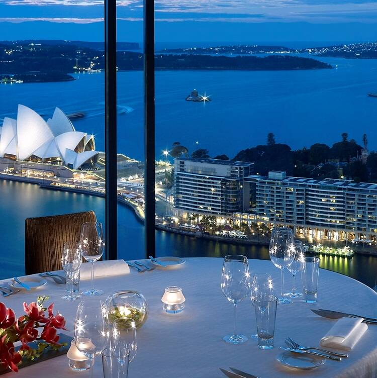 Luxury Hotel In Sydney Shangri La Hotel Sydney